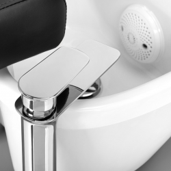 Fotel spa do pedicure Azzurro 016C czarny z masażem pleców i hydromasażem